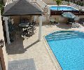 Купить дом на Кипре с центральным отоплением и подогреваемым бассейном