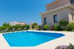 Снять дом с бассейном в Лачи на Кипре