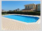 Сдается дом в Паралимни на Кипре с большим бассейном и садом